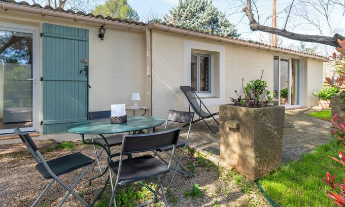 Garrigues Casa | Casa de vacaciones 'Mazet' con terraza privada, jardín privado y Wi-Fi