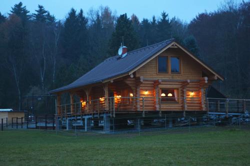 Plzen Casa | Holiday Home MB Ranch