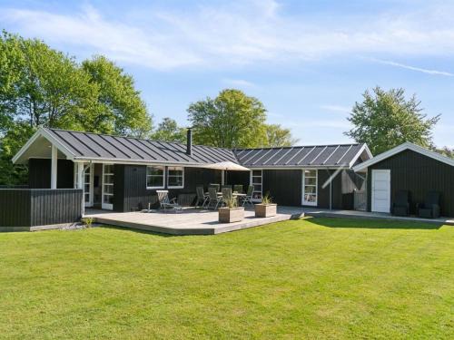 Ristinge Casa | Holiday Home Melvin - 700m from the sea by Interhome