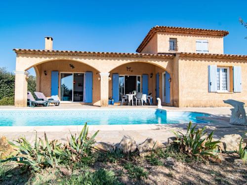 Regusse Casa | Holiday Home Mistral by Interhome