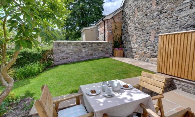 Ruthin Casa | Holiday Home Old Rectory Annex
