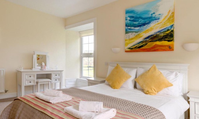 Derwenlas Casa | Holiday Home Pano