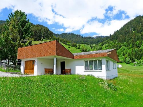 Segnas Casa | Holiday Home Peisel by Interhome