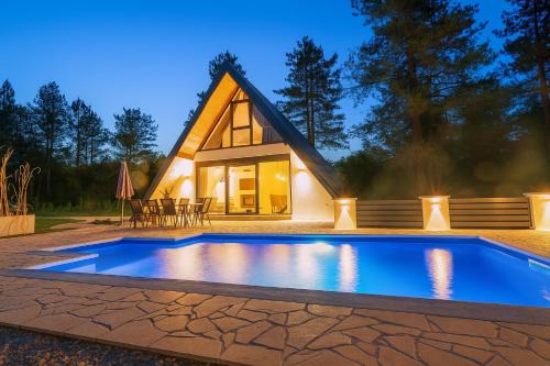 Trn Casa | Holiday home Pine nest