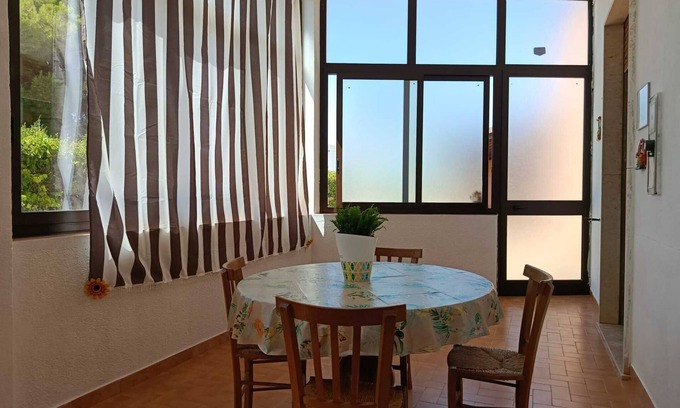 Marsala Casa | Holiday Home 'Pino' with Sea View and Air Conditioning