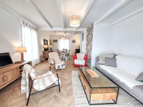La Turballe Casa | Holiday Home Plage- port et commerces à 2 pas by Interhome