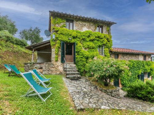 Pescia Casa | Holiday Home Podere Piastriccio- Apt- Grande by Interhome