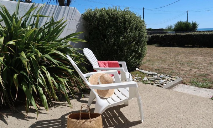 Plozevet Casa | Holiday Home Rendez-vous à la plage by Interhome