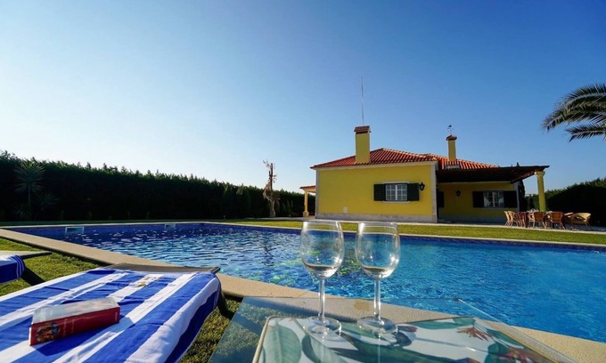 Palmela Casa | Casa de vacaciones 'Rocha's House' con piscina privada, terraza privada y Wi-Fi