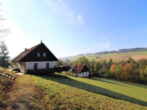 Starkov Casa | Holiday Home Stárkov 6 by Interhome