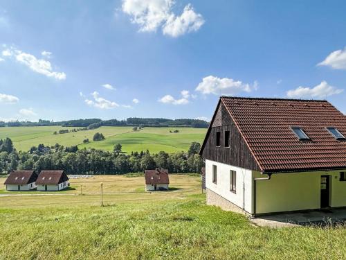 Starkov Casa | Holiday Home Stárkov by Interhome
