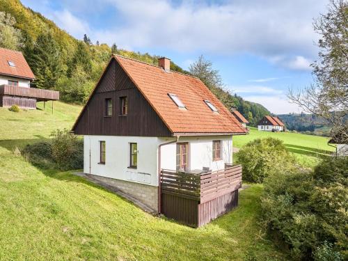 Starkov Casa | Holiday Home Stárkov by Interhome