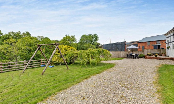 Guilsfield Casa | Holiday Home Stabal