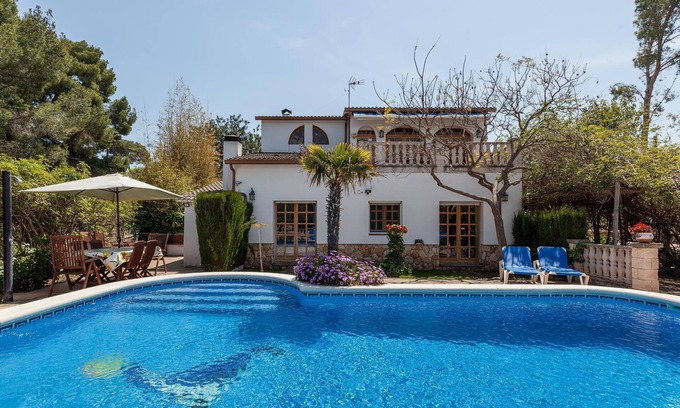 Castellet i la Gornal Casa | Casa de vacaciones Villa Gessami con vistas a la montaña, piscina y Wi-Fi