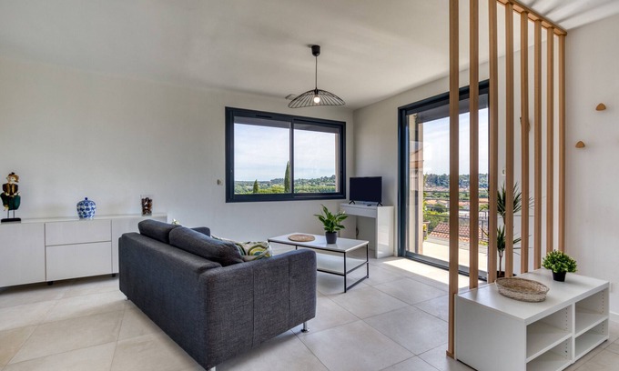 Sommieres Villa | Casa de vacaciones 'Villa Maryet' con terraza privada, Wi-Fi y aire acondicionado