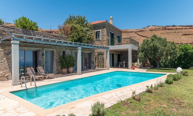 Steniai Casa | Casa de vacaciones 'Villa Oliva - Majestic Views' con piscina privada, terraza privada y Wi-Fi