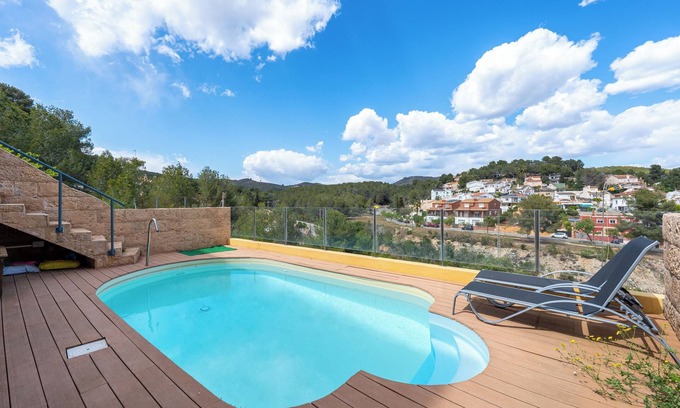 El Castell de Montornés Casa | Casa de vacaciones 'Vistabella' con piscina privada, Wi-Fi y aire acondicionado