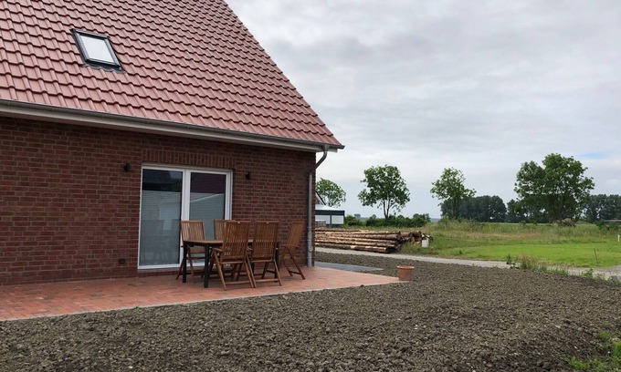 Loquard Casa | Holiday home with a view of the dyke