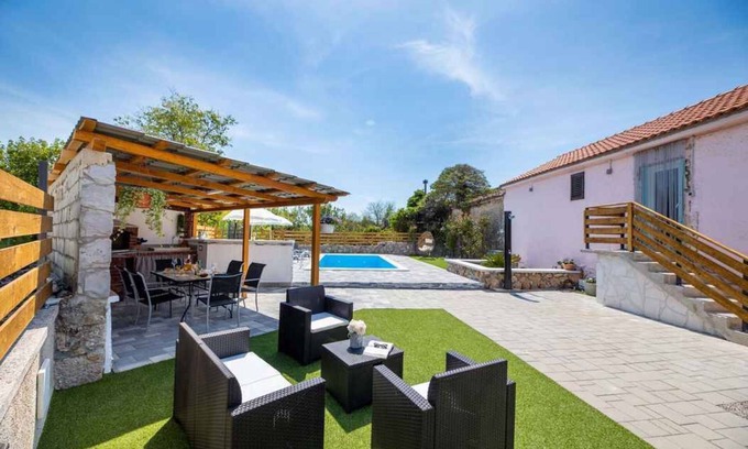 Gabonjin Casa | Casa vacacional con barbacoa y aire acondicionado