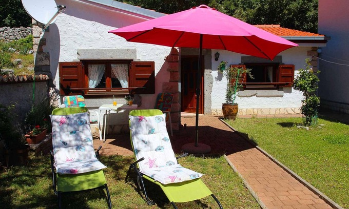 Povile Casa | Casa vacacional con jardín