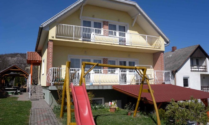 Balatonalmadi Casa | Casa vacacional con panorama sobre el lago Balaton