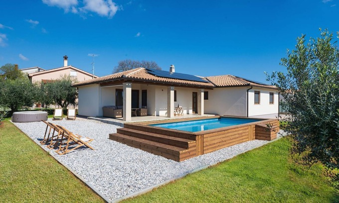 Valtura Casa | Casa de vacaciones con jacuzzi y taberna con billar
