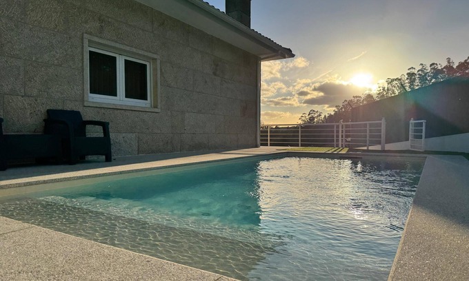Portela Casa | Casa vacaciones con piscina y vistas impresionantes 15min. del centro de braga