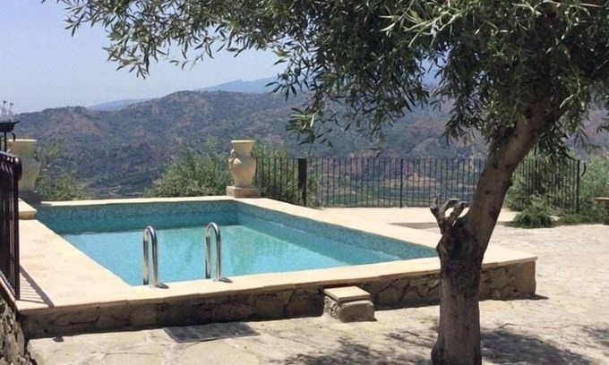 Gaggi Casa | Casa cerca del Etna con piscina