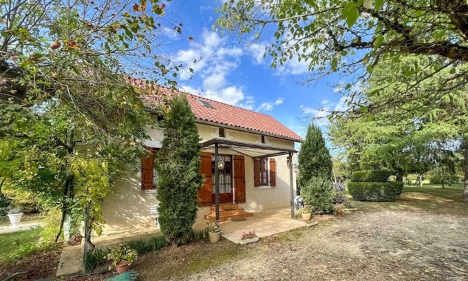 Tremolat Casa | Holiday home with swimming pool and garden in a typical village