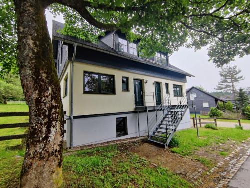 Friedrichshoehe Apartamento | Holiday Home with Terrace
