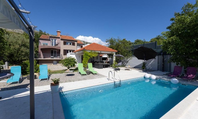 Srinjine Casa | Holiday Home Zrincy