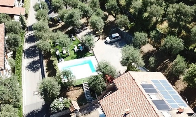 Magugnago Apartamento | Vrbo Property