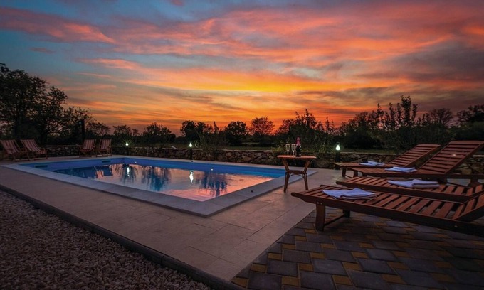 Bristane Casa | Holiday house Brist - with pool: - Drinovci, Riviera Sibenik, Croatia