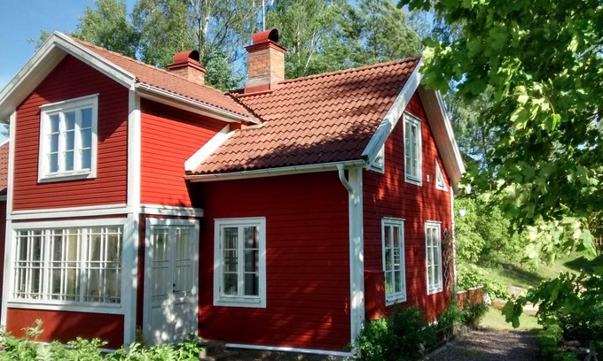 Lonneberga Casa | Casa de vacaciones en Lönneberga en el río cerca de Vimmerby hasta 10 personas - Haus Oskarslund