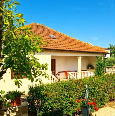 Vrsi Casa | Holiday House Lili