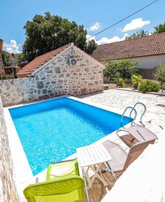 Krusevo Casa | Holiday house Manuela