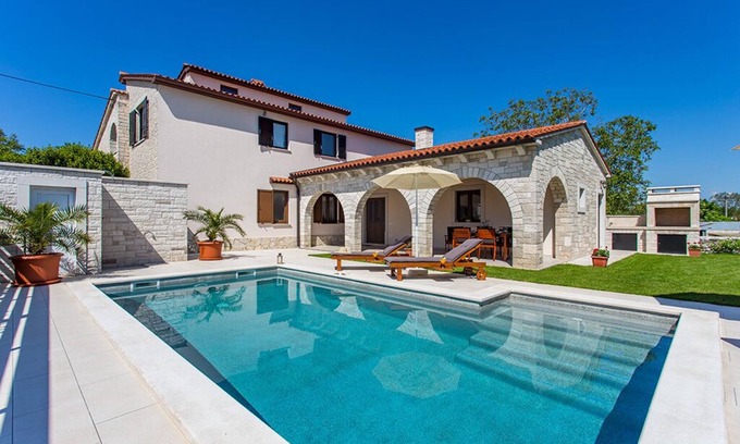 Bicici Casa | Holiday house with a private swimming pool and garden