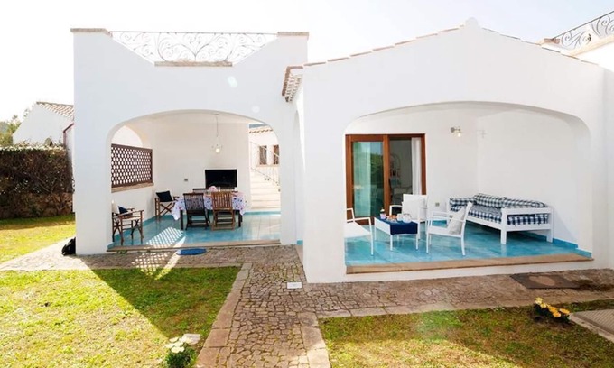 Baia Sant'Anna Casa | Casa de vacaciones con jardín a 400 metros de la playa de Porto Ainu