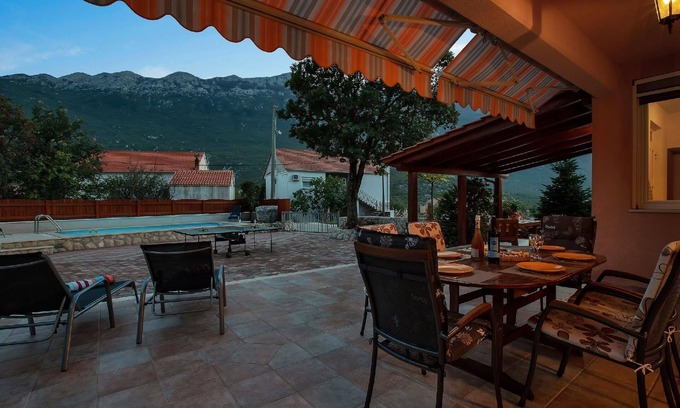 Rastovac Casa | Casa de vacaciones Zagvozd para 1 - 8 personas con 4 dormitorios - Casa adosada