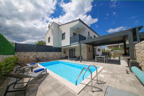 Sveti Anton Casa | Holiday house ZOROO with private pool