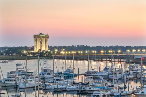 Charleston Hotel | Holiday Inn Charleston-Riverview by IHG