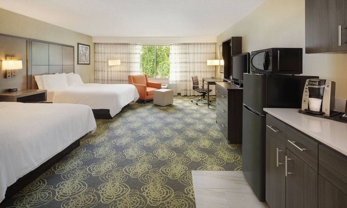 Charlottesville Hotel | Holiday Inn Charlottesville-Univ Area by IHG