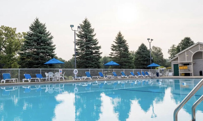 Sheridan Condominio | Holiday Inn Club Fox River Resort 2br ~ Saturday check-in