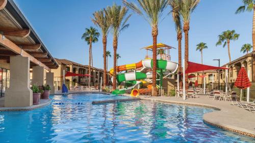 North Scottsdale Hotel | Holiday Inn Club Vacations Scottsdale Resort