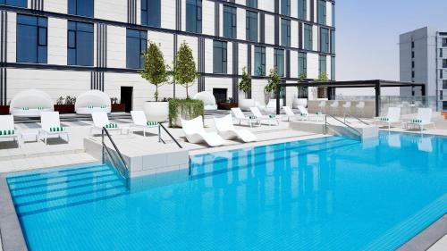 Dubai World Central Hotel | Holiday Inn Dubai Al-Maktoum Airport by IHG