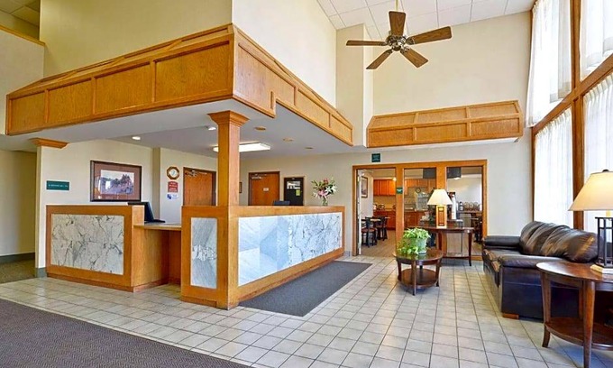 Blackwell Hotel | Holiday Inn Express & Suites Blackwell, an IHG Hotel