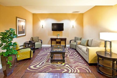 St. Augustine Hotel | Holiday Inn Express and Suites Saint Augustine North by IHG