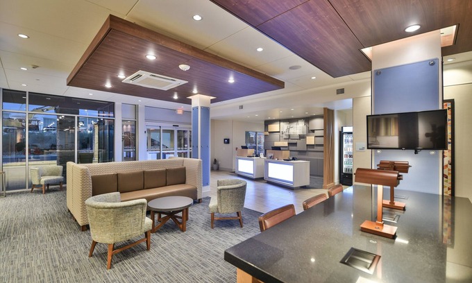 Lehi Hotel | Holiday Inn Express and Suites-Lehi - Thanksgiving Point by IHG