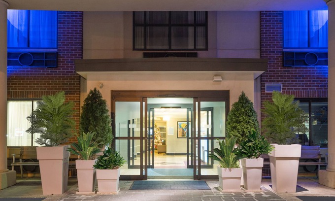 Palmer Hotel | Holiday Inn Express Hotel & Suites Easton by IHG