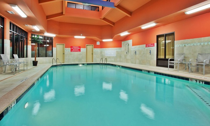Cumming Hotel | Holiday Inn Express Hotel & Suites Atlanta-Cumming by IHG